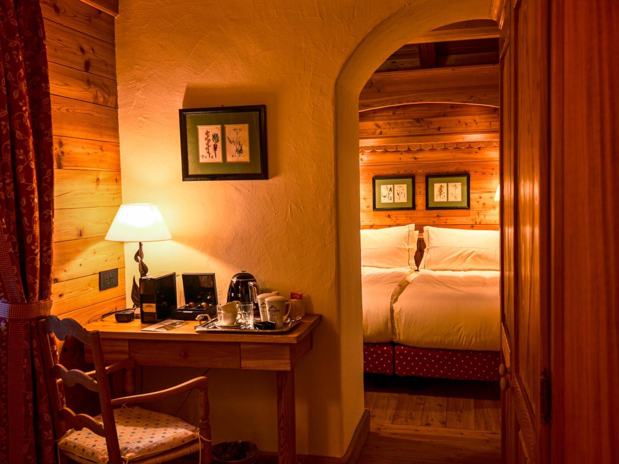 Hotel Breithorn Champoluc Dış mekan fotoğraf