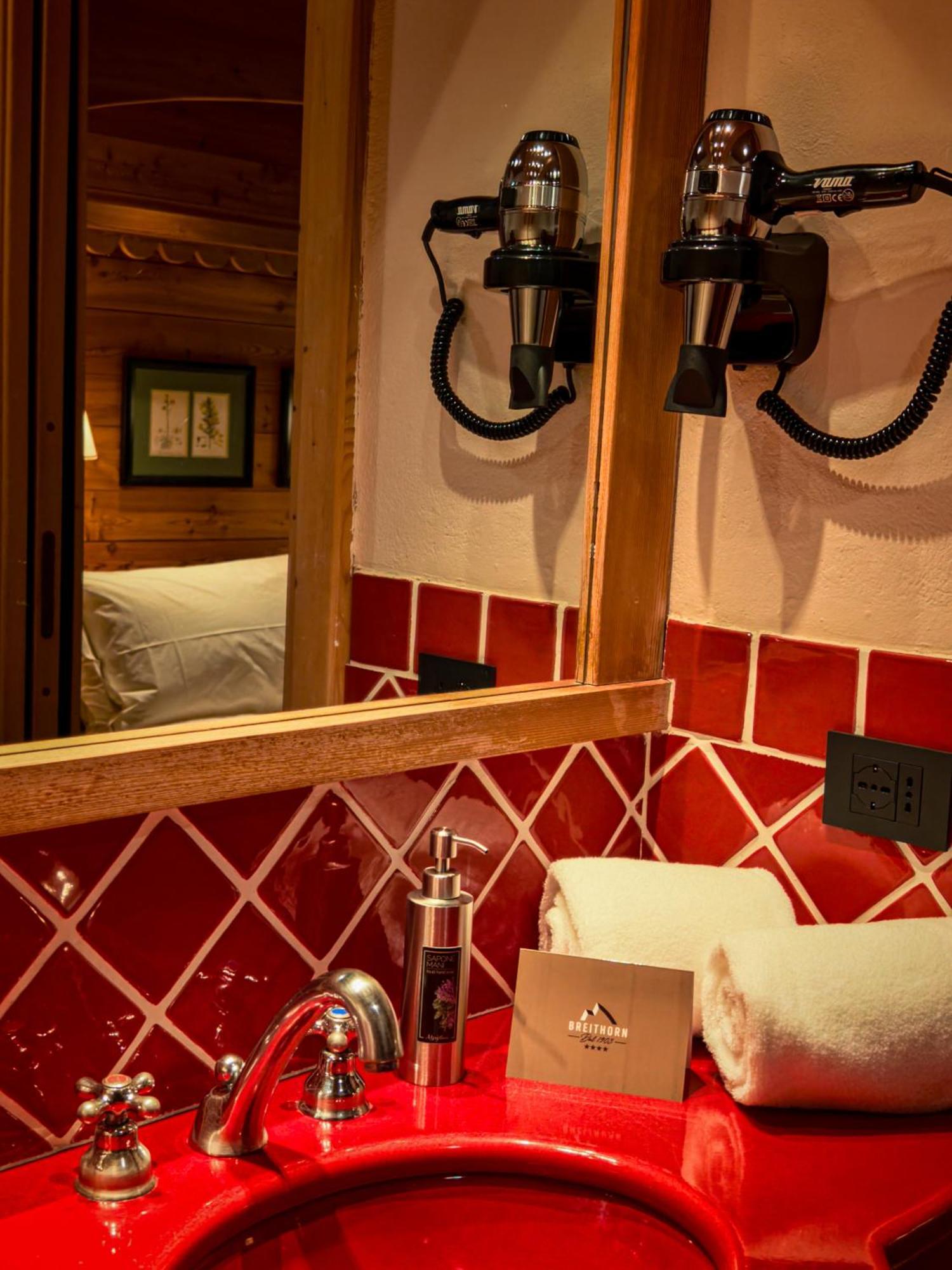 Hotel Breithorn Champoluc Dış mekan fotoğraf
