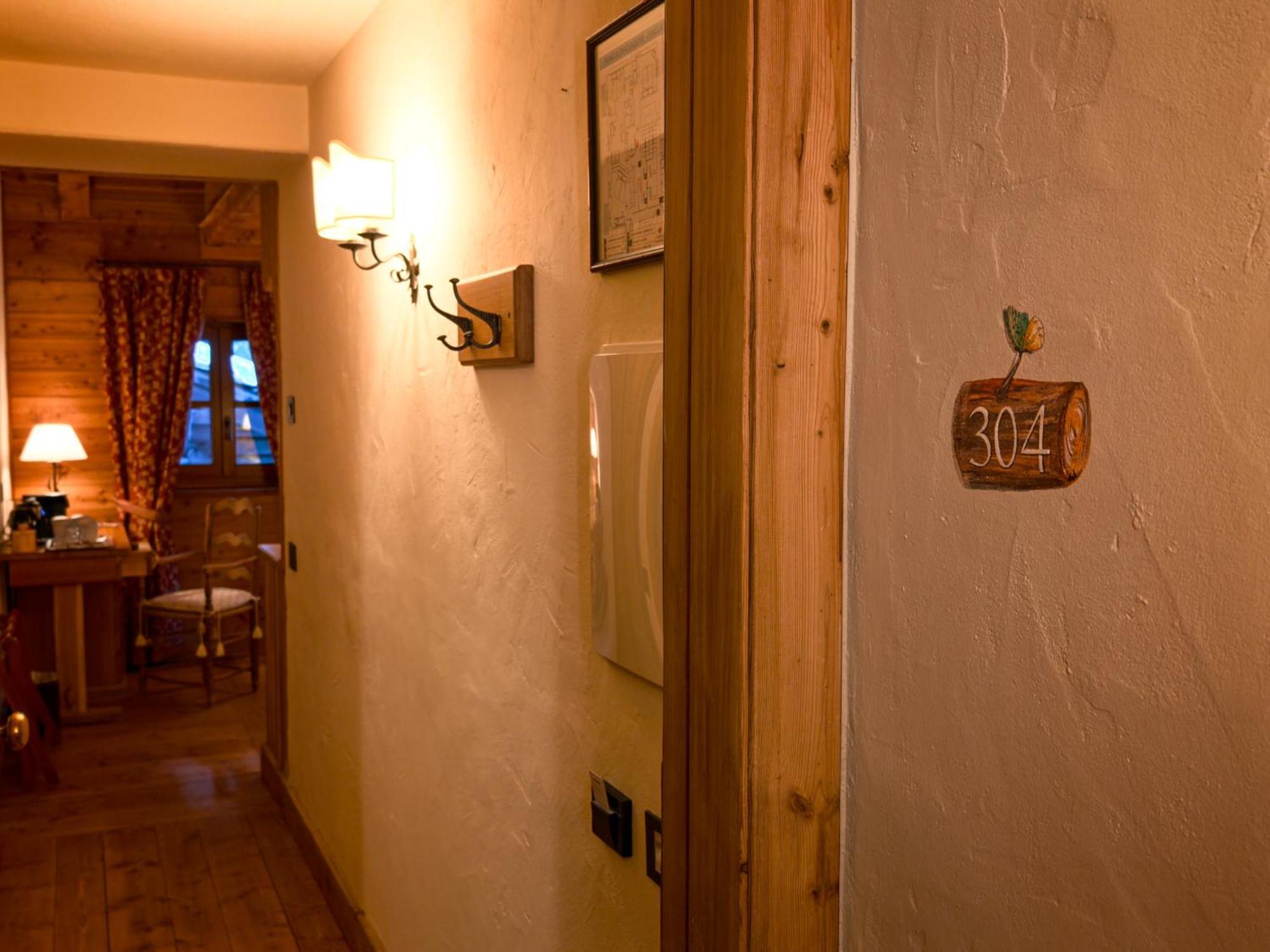 Hotel Breithorn Champoluc Dış mekan fotoğraf