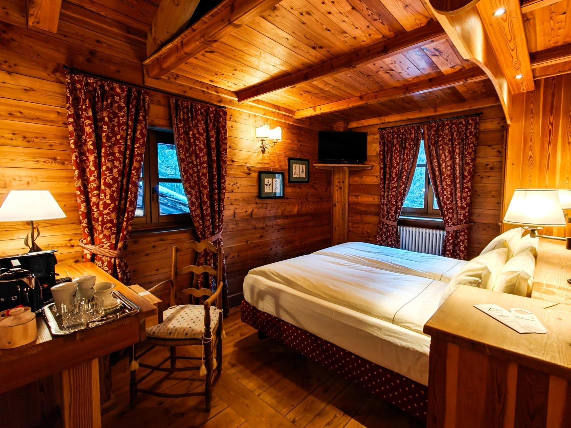 Hotel Breithorn Champoluc Dış mekan fotoğraf